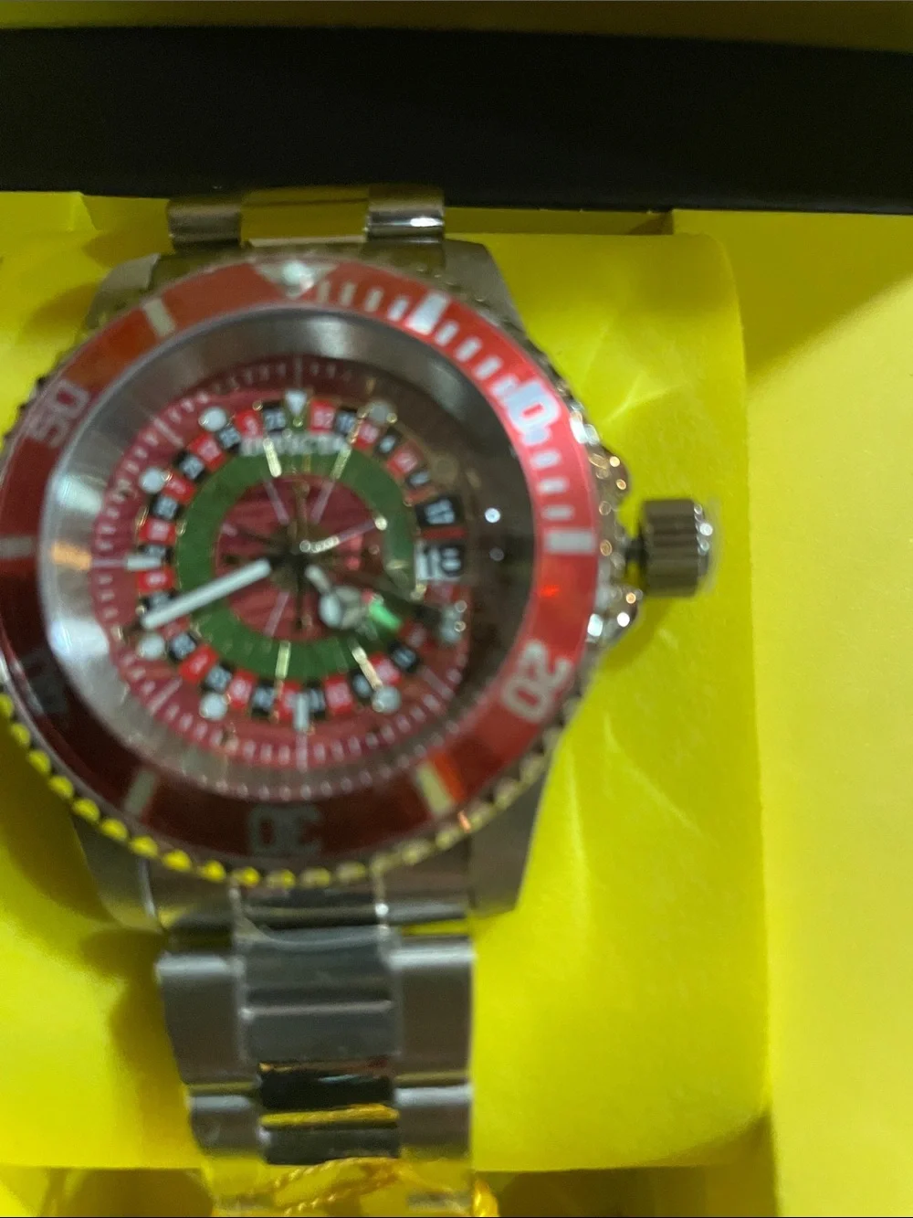 Invicta roulette display